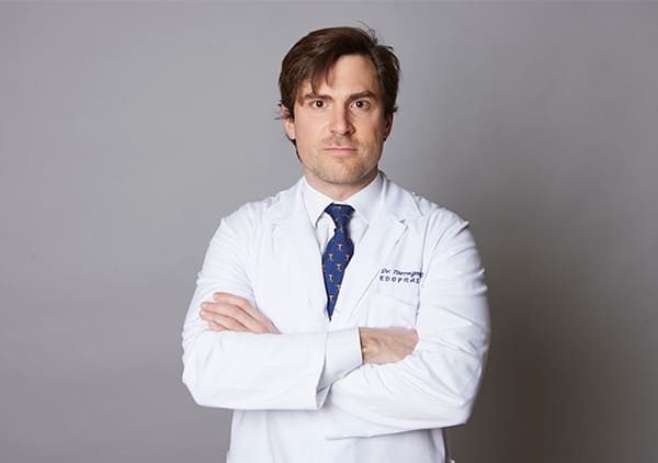Dr.  Ramón Tarragona